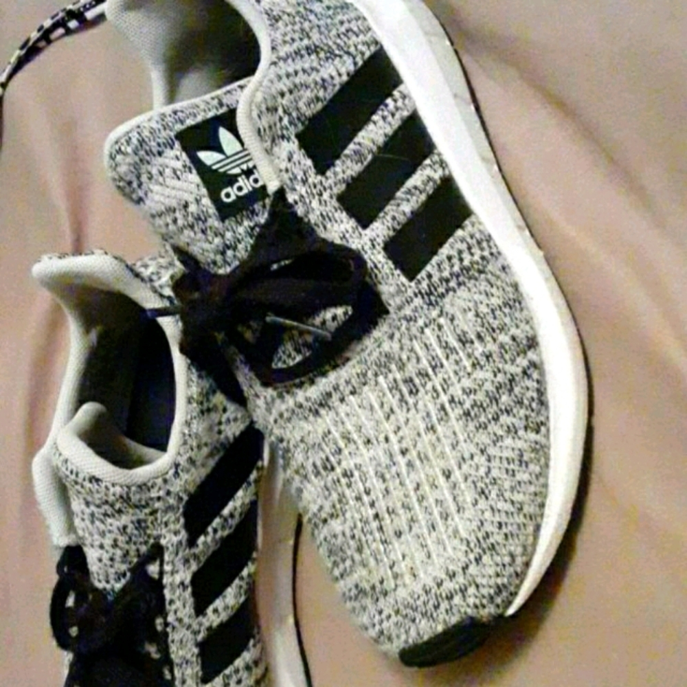 Adidas tennis shoes